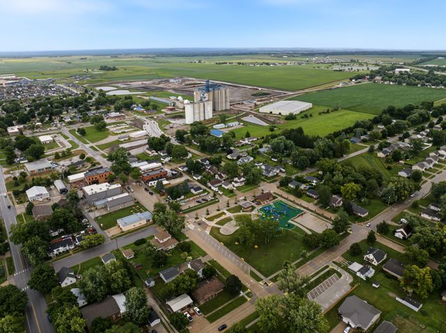 203 Lincoln Street SE, Bondurant, IA 50035