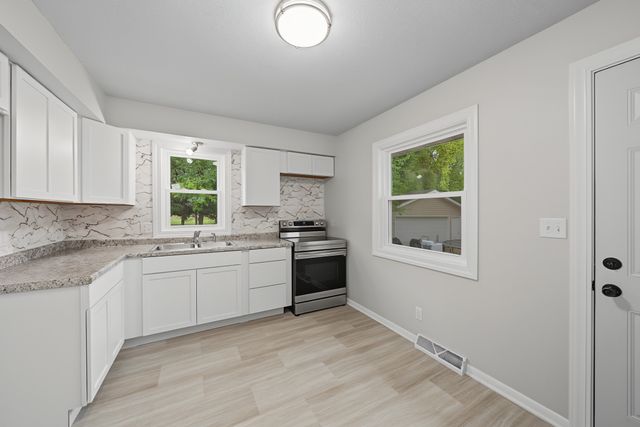 203 Lincoln Street SE, Bondurant, IA 50035