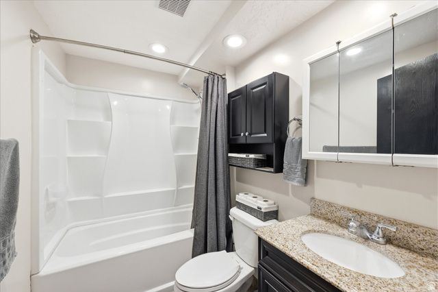 4427 S 2850 W, Roy, UT 84067