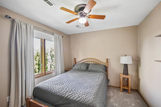 800 SW Kennybrook Drive, Grimes, IA 50111