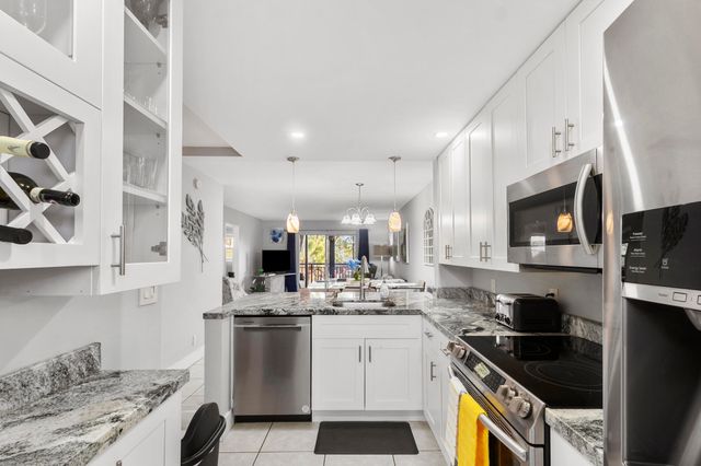 2350 NE 14th St Causeway 209, Pompano Beach, FL 33062