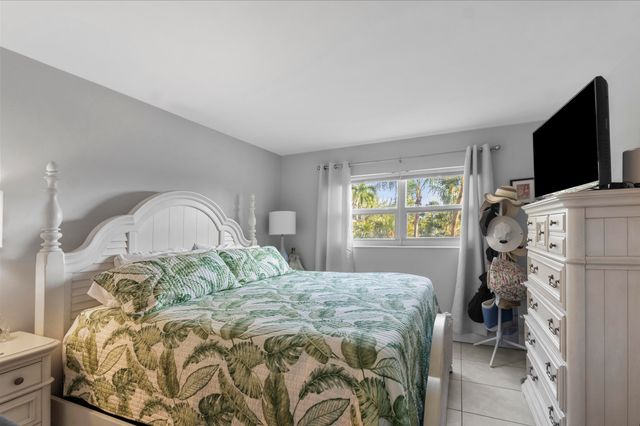 2350 NE 14th St Causeway 209, Pompano Beach, FL 33062