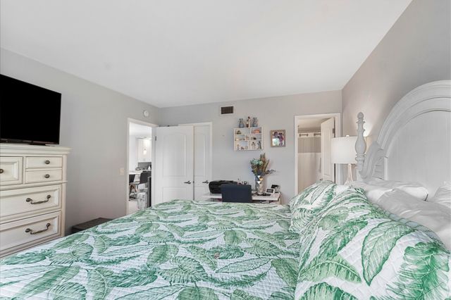 2350 NE 14th St Causeway 209, Pompano Beach, FL 33062