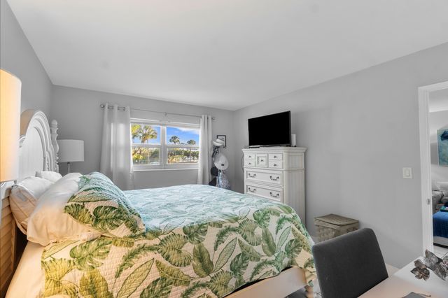 2350 NE 14th St Causeway 209, Pompano Beach, FL 33062