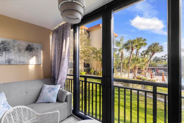 2350 NE 14th St Causeway 209, Pompano Beach, FL 33062