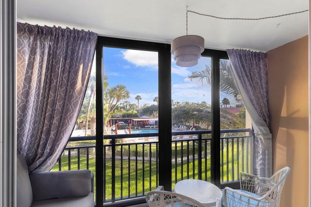 2350 NE 14th St Causeway 209, Pompano Beach, FL 33062