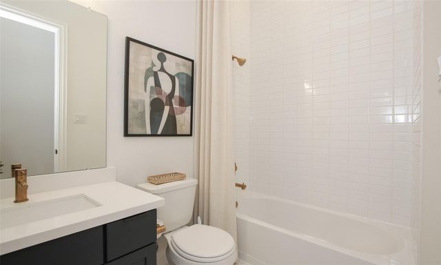 4916 Dickens Landing Drive, League City, TX 77573