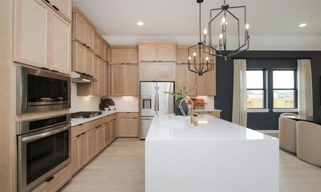 4916 Dickens Landing Drive, League City, TX 77573