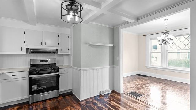 57 Shawmut Ave, New Bedford, MA 02740