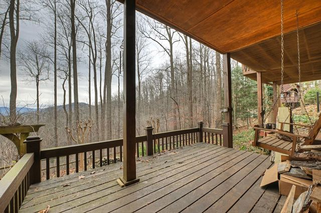1189 Walnut Ridge, Ellijay, GA 30536