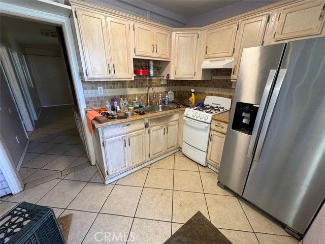 946 W Service, West Covina, CA 91790