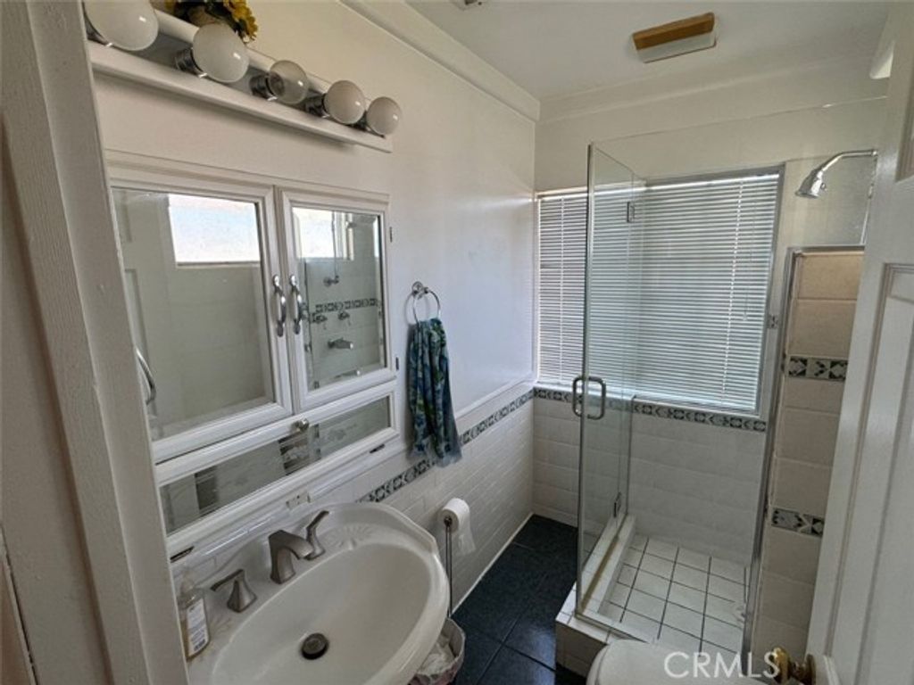 946 W Service, West Covina, CA 91790