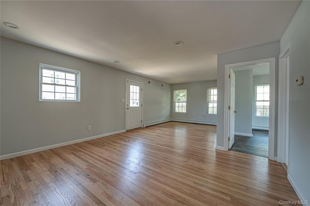 2163 Sunrise Highway, Islip, NY 11751