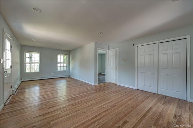 2163 Sunrise Highway, Islip, NY 11751