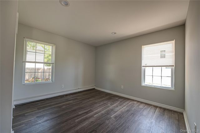 2163 Sunrise Highway, Islip, NY 11751