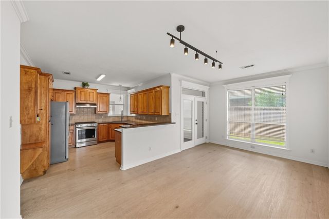 8426 Alison Avenue NW, College Station, TX 77845