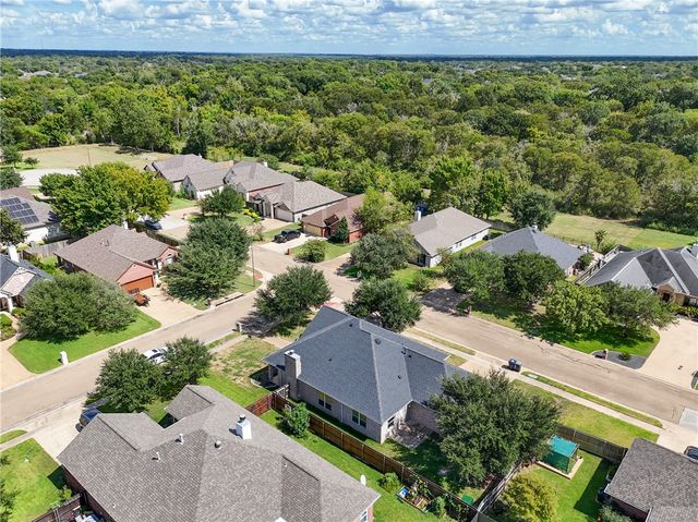 8426 Alison Avenue NW, College Station, TX 77845