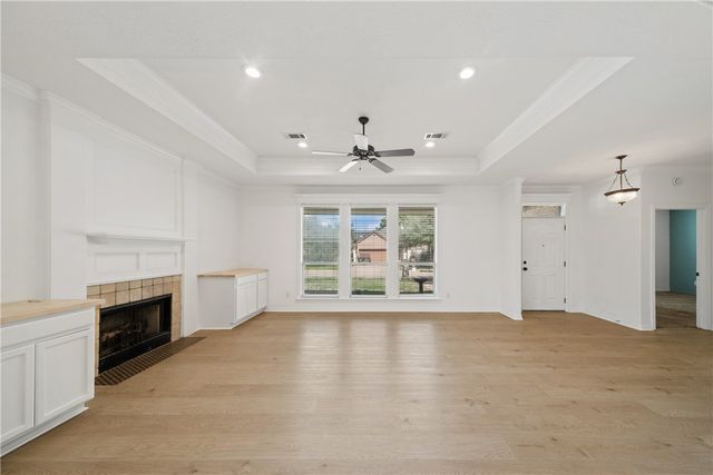 8426 Alison Avenue NW, College Station, TX 77845