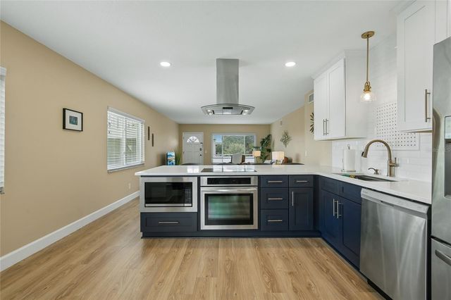 2380 WORLD PARKWAY BOULEVARD 40, Clearwater, FL 33763
