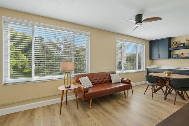 2380 WORLD PARKWAY BOULEVARD 40, Clearwater, FL 33763