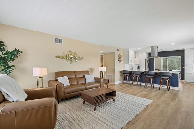 2380 WORLD PARKWAY BOULEVARD 40, Clearwater, FL 33763