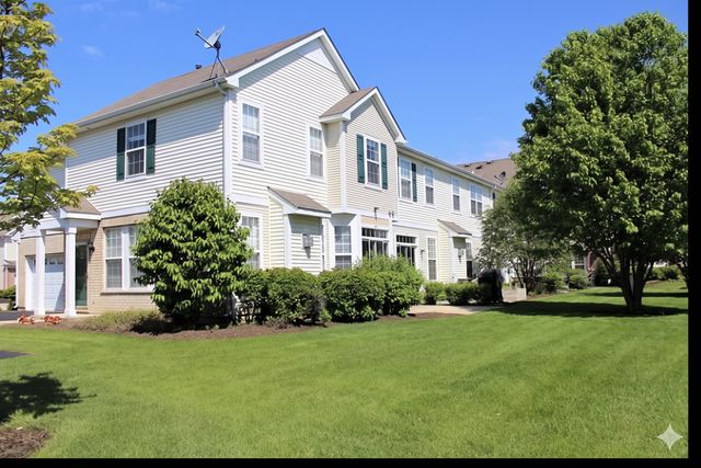 1447 MILLBROOK Drive, Algonquin, IL 60102