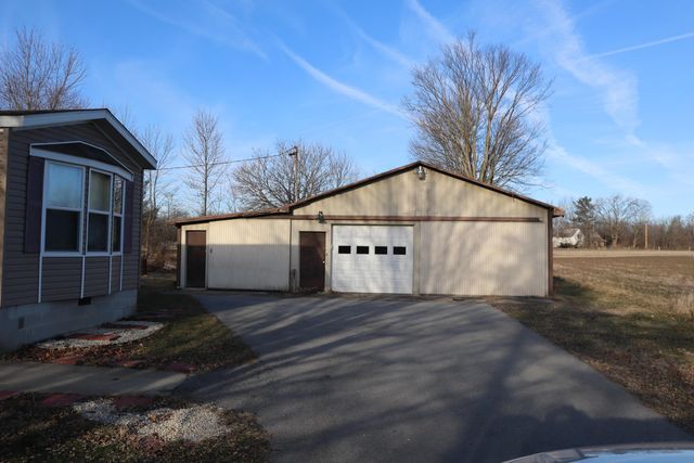 9616 Washington New Marti Road SE, Washington Court House, OH 43160