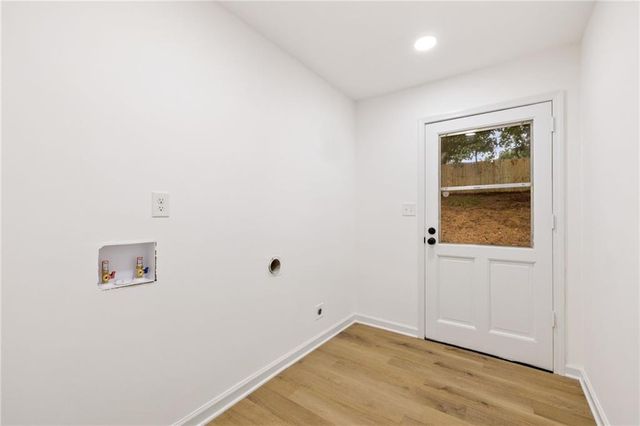 732 Dukehart Court, Stone Mountain, GA 30083