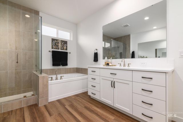 4668 E Pondera Dr, Nampa, ID 83687