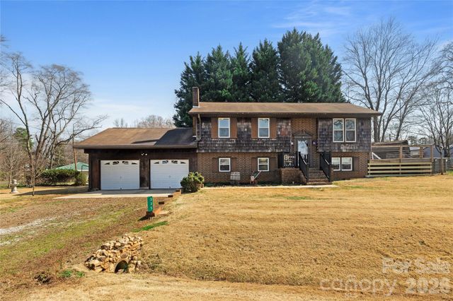 335 Yachtsman Drive, Salisbury, NC 28146