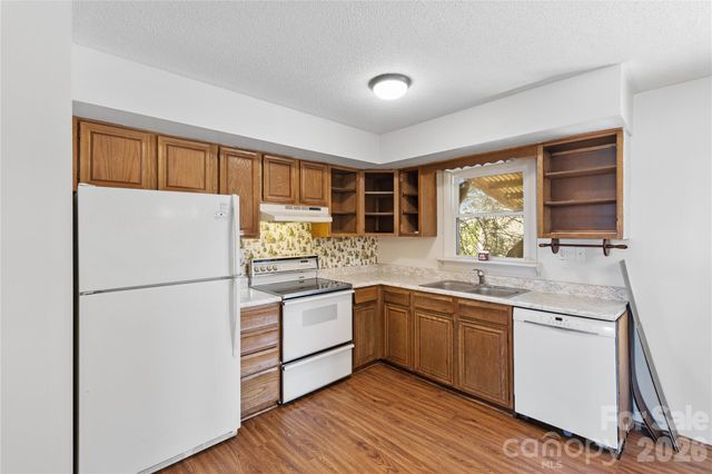 335 Yachtsman Drive, Salisbury, NC 28146