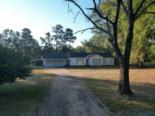 1969 S Tyler Rd, Gladewater, TX 75647
