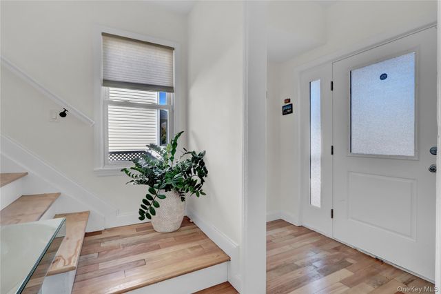 26 Hilbert Street, Hempstead, NY 11550