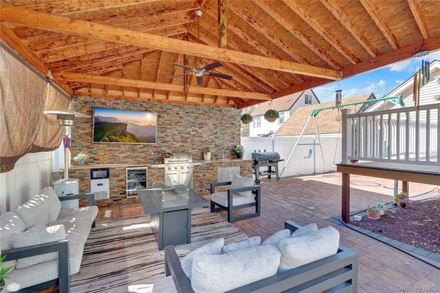 26 Hilbert Street, Hempstead, NY 11550