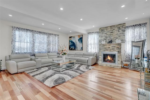 26 Hilbert Street, Hempstead, NY 11550