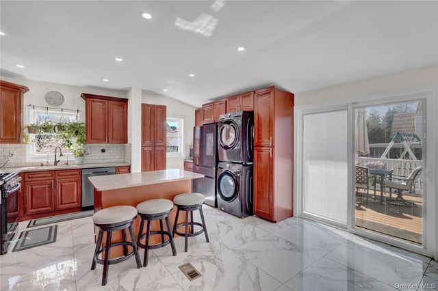 26 Hilbert Street, Hempstead, NY 11550