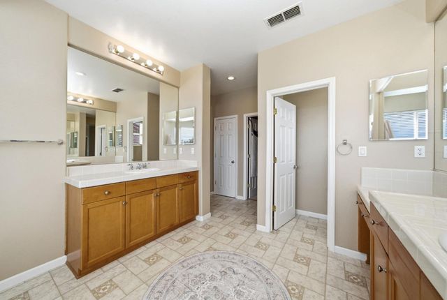 8004 Damico Dr, El Dorado Hills, CA 95762