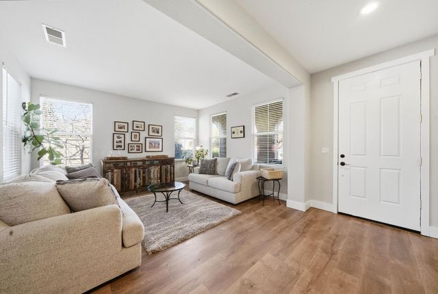 8004 Damico Dr, El Dorado Hills, CA 95762