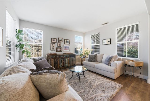 8004 Damico Dr, El Dorado Hills, CA 95762