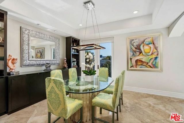 137 S Spalding Drive 401, Beverly Hills, CA 90212