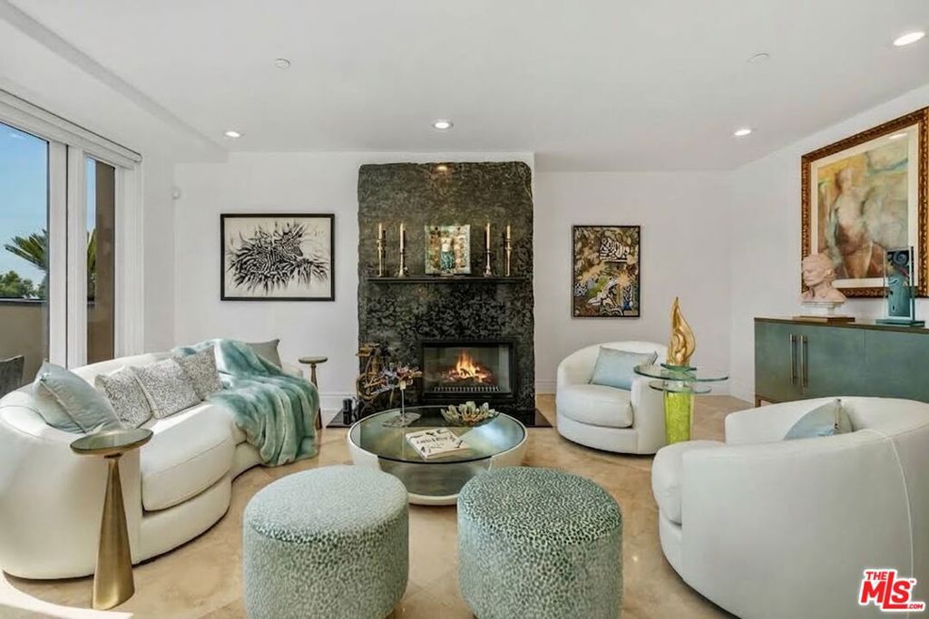 137 S Spalding Drive 401, Beverly Hills, CA 90212 — photo 2