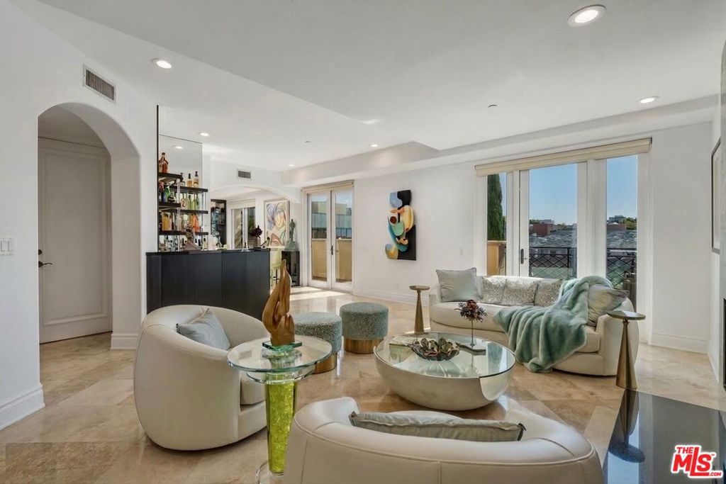 137 S Spalding Drive 401, Beverly Hills, CA 90212 — photo 4