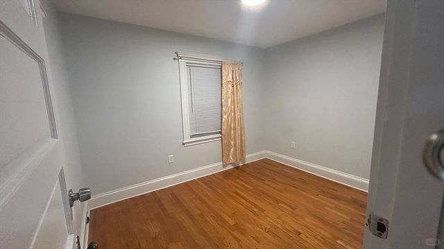 25 Merrymount Ave 1, Quincy, MA 02170