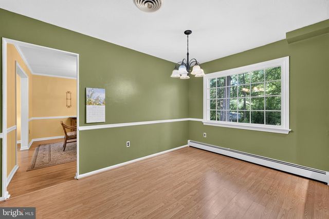 22 BEECHWOOD LN, Yardley, PA 19067