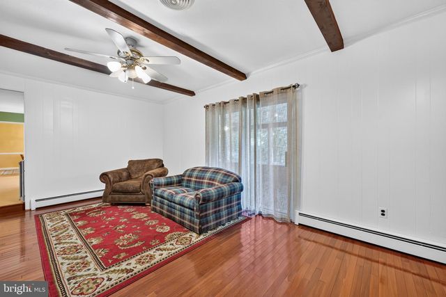 22 BEECHWOOD LN, Yardley, PA 19067