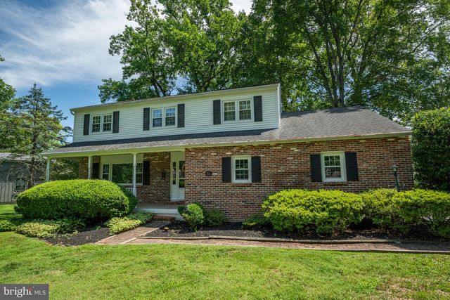 22 BEECHWOOD LN, Yardley, PA 19067