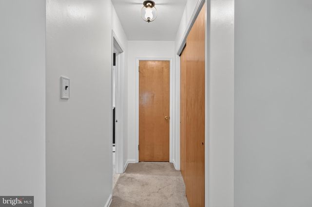 22 BEECHWOOD LN, Yardley, PA 19067