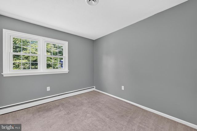 22 BEECHWOOD LN, Yardley, PA 19067