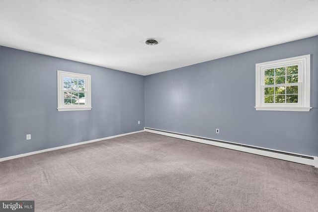 22 BEECHWOOD LN, Yardley, PA 19067