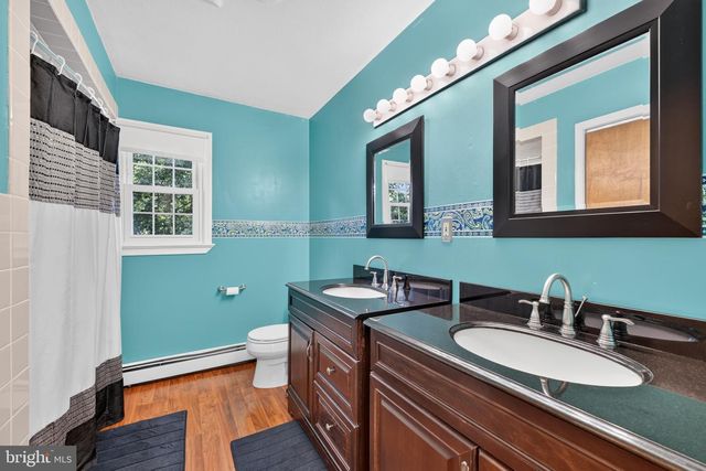 22 BEECHWOOD LN, Yardley, PA 19067